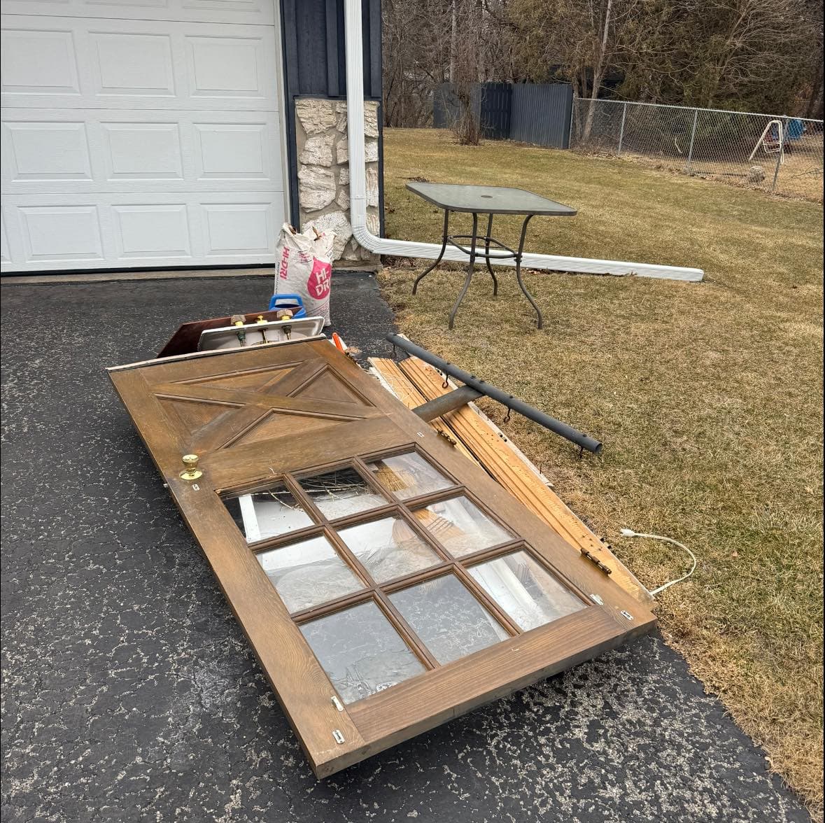 Junk hauling in Rockford: door and bulk haul